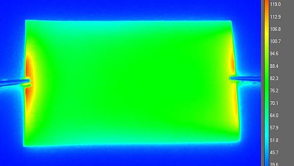 Wärmebildaufnahme einer CFK-Spritzgussplatte