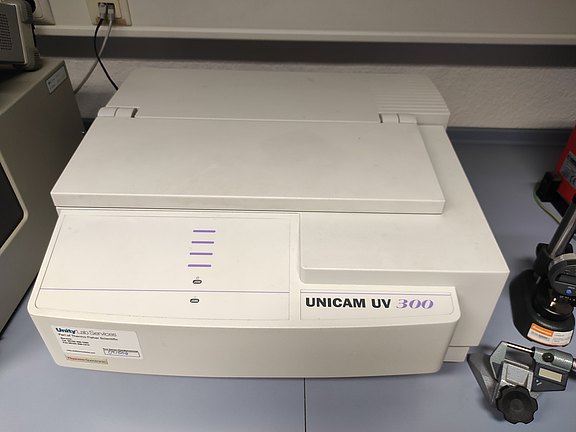 UV-VIS spectroscope
