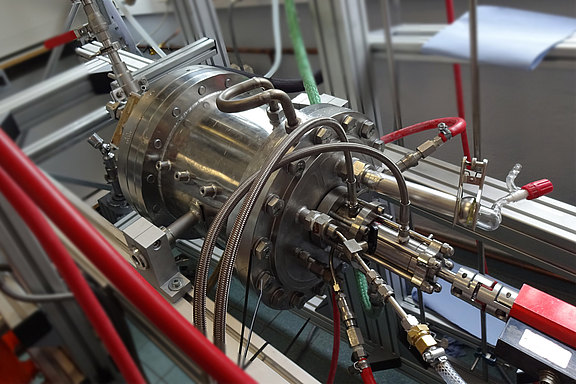 Ring disc reactor in hot vacuum test